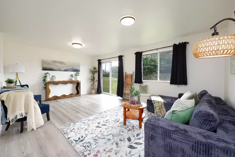 64-952 Mamalahoa Hwy, Kamuela, HI 96743