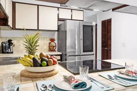 75-123 Lunapule Rd #107, Kailua Kona, HI 96740