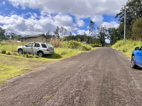 Heno St, Mountain View, HI 96771 photo 2