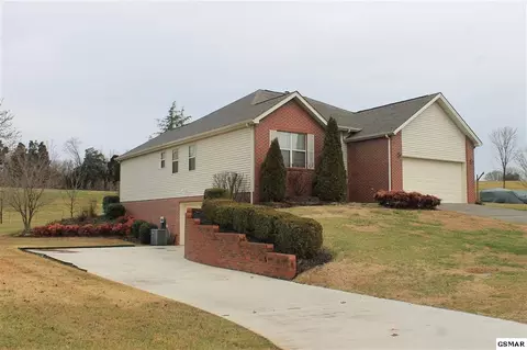 7308 Sweetbriar Dr, Talbott, TN 37877 photo 1