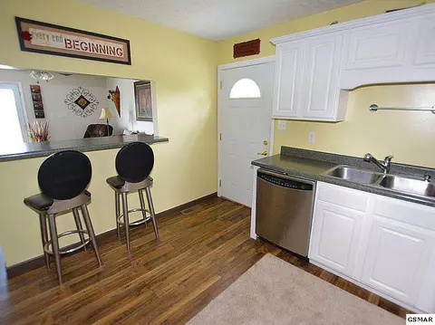 902 Sharp Rd, Sevierville, TN 37876 photo 7