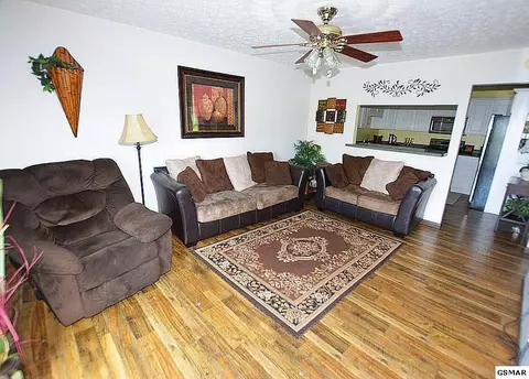 902 Sharp Rd, Sevierville, TN 37876 photo 9