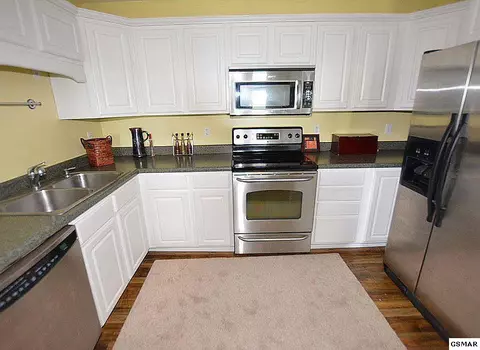 902 Sharp Rd, Sevierville, TN 37876 photo 5