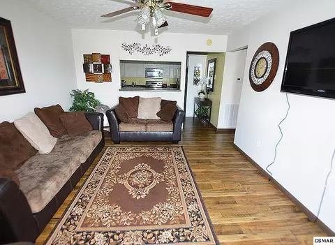 902 Sharp Rd, Sevierville, TN 37876 photo 10