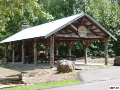 456 Mt John Loop Rd, Townsend, TN 37882 photo 2