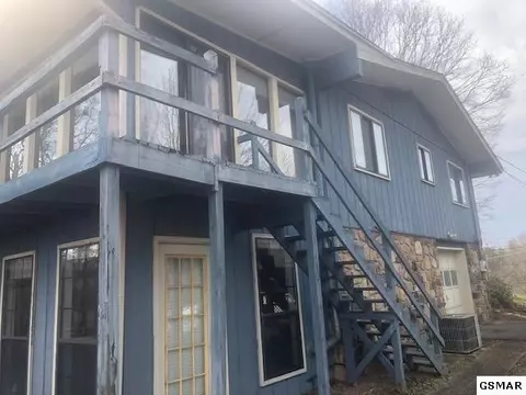 448 Sharon Dr, Pigeon Forge, TN 37863 photo 2