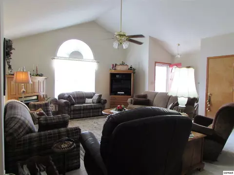 8121 W Pointe Dr, Talbott, TN 37877 photo 10