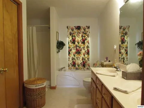 8121 W Pointe Dr, Talbott, TN 37877 photo 7