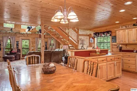 2324 Bogle Spring Loop, Sevierville, TN 37862 photo 10