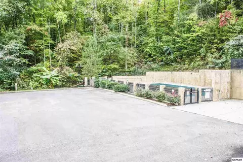 4335 Forest Ridge Way, Pigeon Forge, TN 37863 photo 34