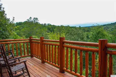 4335 Forest Ridge Way, Pigeon Forge, TN 37863 photo 15