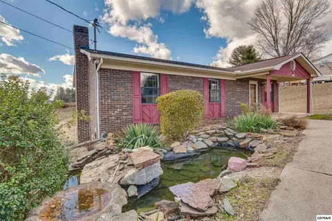 444 Lanier Dr, Talbott, TN 37877 photo 3