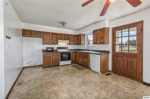 444 Lanier Dr, Talbott, TN 37877 photo 7