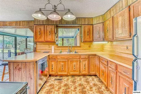 1520 Pleasant View Dr, Talbott, TN 37877 photo 7