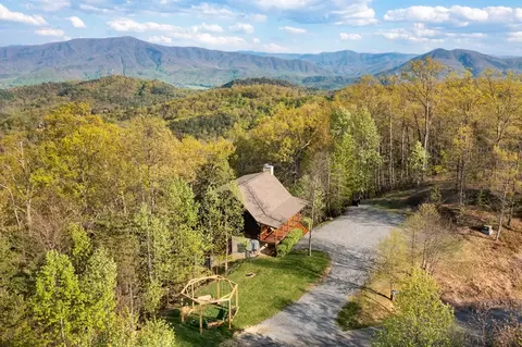 4510 Stackstone Rd, Sevierville, TN 37862 photo 4