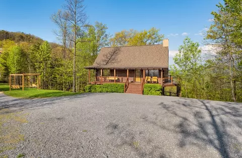 4510 Stackstone Rd, Sevierville, TN 37862 photo 9