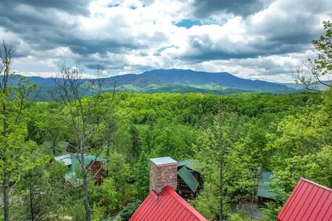 2148 E View Dr, Sevierville, TN 37876 photo 3