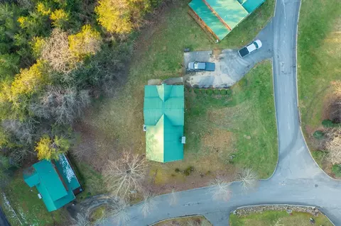 1663 Little Cabin Loop, Sevierville, TN 37862 photo 6