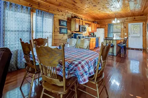 1663 Little Cabin Loop, Sevierville, TN 37862 photo 25