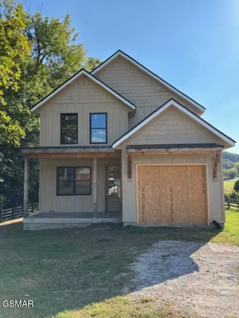 349 Apple Valley Rd, Sevierville, TN 37862