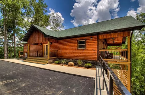 2268 Jared Rd, Sevierville, TN 37876