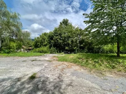 781 Sharp Rd, Sevierville, TN 37876 photo 2