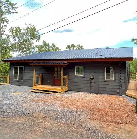 739 Ridgefield Dr, Sevierville, TN 37876