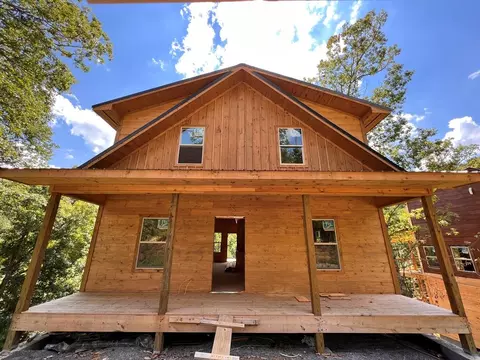 1567 Bear Valley Rd, Sevierville, TN 37876