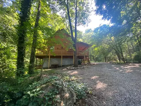 3373 Laurelwood Rd, Cosby, TN 37722
