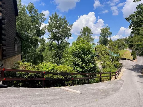 0 Chickasaw Gap Way, Pigeon Forge, TN 37863