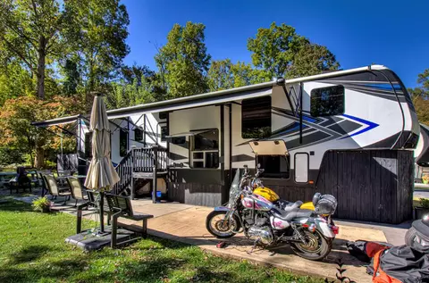 4229 E Pkwy #LOT 248, Gatlinburg, TN 37738