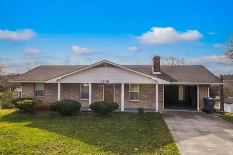 1309 Hilltop, Dandridge, TN 37725