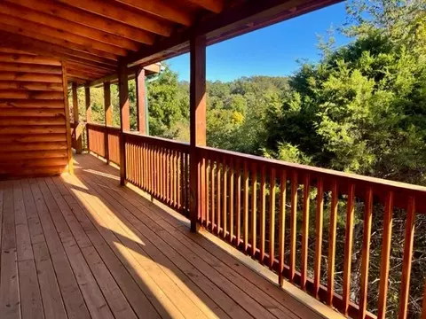 829 String Run Way, Pigeon Forge, TN 37863 photo 20