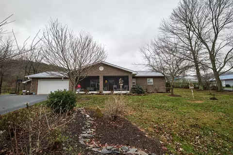 2049 Little Cove Rd, Sevierville, TN 37862
