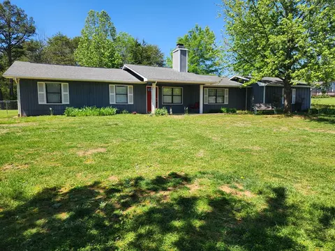 922 Hidden Harbor Ln, Sevierville, TN 37876