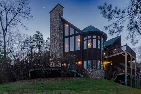 3273 Burns Rd, Sevierville, TN 37862