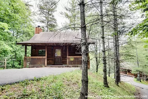 3290 Twin Mountain Way, Pigeon Forge, TN 37863