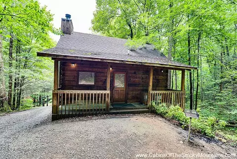 3287 Twin Mountain Way, Pigeon Forge, TN 37863