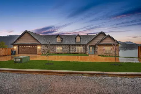 753 Jim Town Rd, Mooresburg, TN 37811