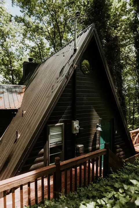 1764 Ridgecrest Dr, Sevierville, TN 37876