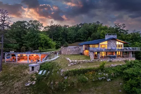 2940 Tower, Sevierville, TN 37876