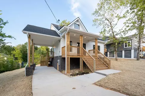 210 Red Bud Ln, Sevierville, TN 37876