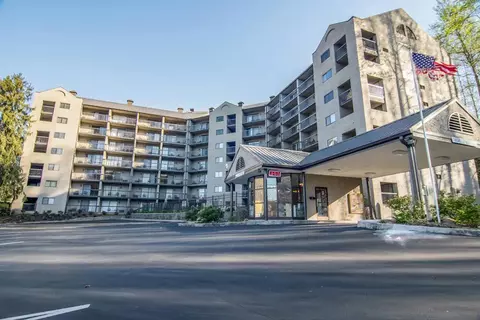 306 Baskins Creek Rd UNIT 201, Gatlinburg, TN 37738