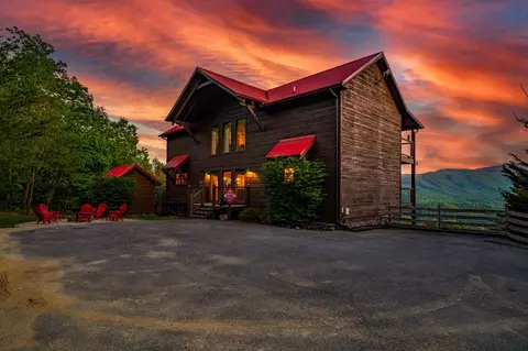 1120 Eagle Pointe, Pigeon Forge, TN 37863