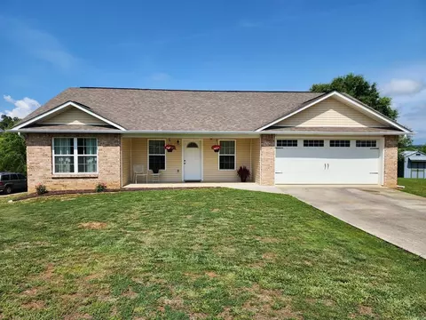 1850 Country Meadows Dr, Sevierville, TN 37862