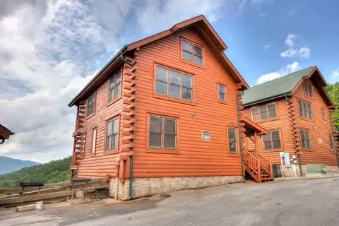 2664 Mountain Preserve Dr, Sevierville, TN 37862