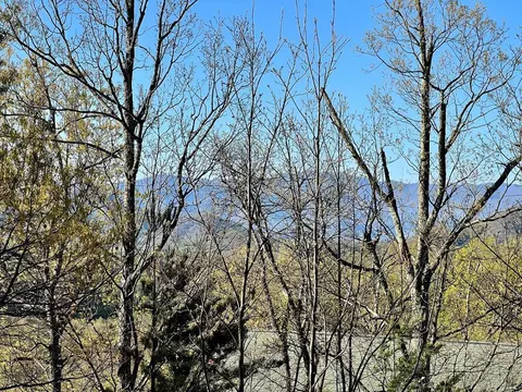 4530 Stackstone Rd, Sevierville, TN 37862 photo 2