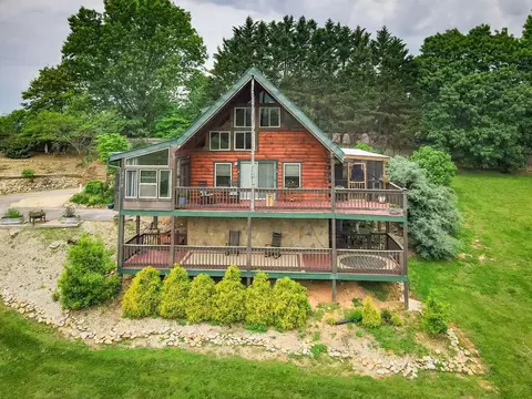 2918 Will Bryan Rd, Sevierville, TN 37862