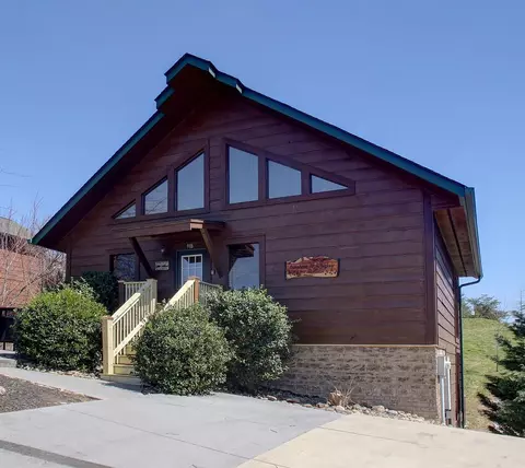 918 Mcmakin Way, Pigeon Forge, TN 37863