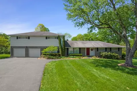 4044 Hitching Post Rd, Pigeon Forge, TN 37863
